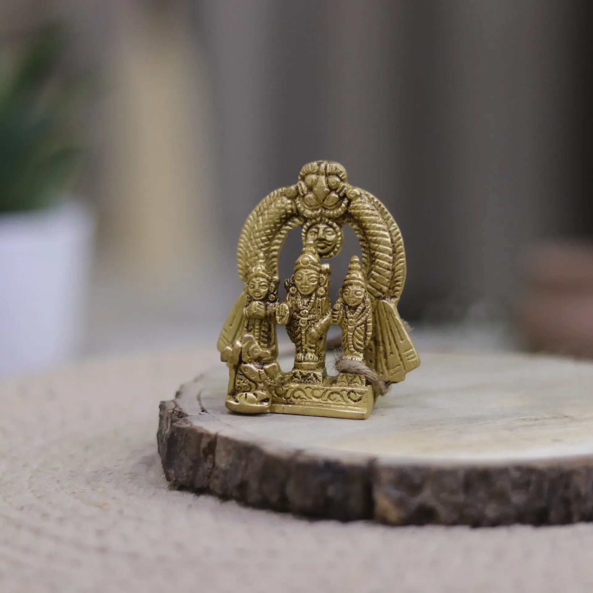 Brass Ram Darbar | 2.5"