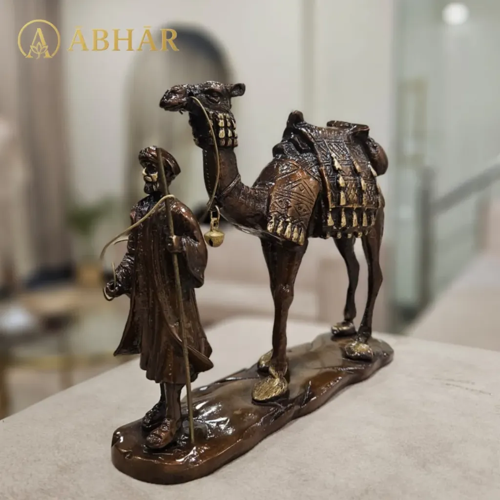 [B004b] Brass Camel Handler (Brown Coated)